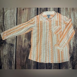 Wrangler Women’s Button Down Size Medium